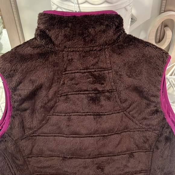 The North Face Mossbud Insulated Reversible Vest - Picture 7 of 11